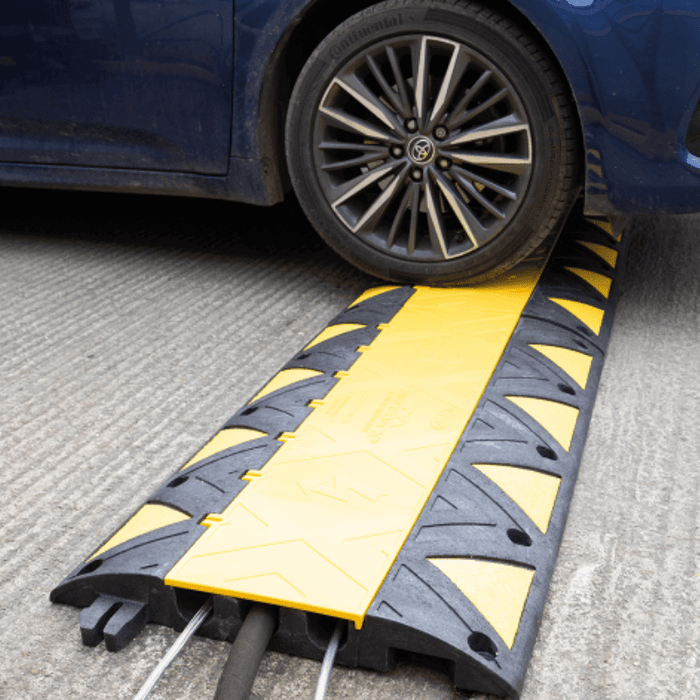 JSP Ridgeback Reflective Cable and Hose Protector Ramp